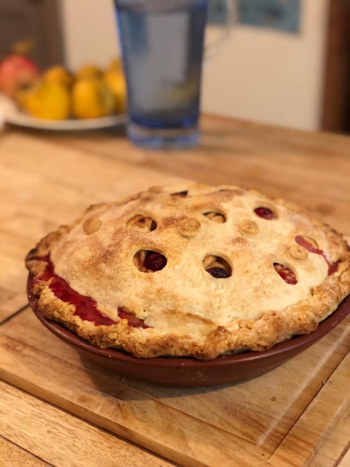 Apple-cranberry pie from the past