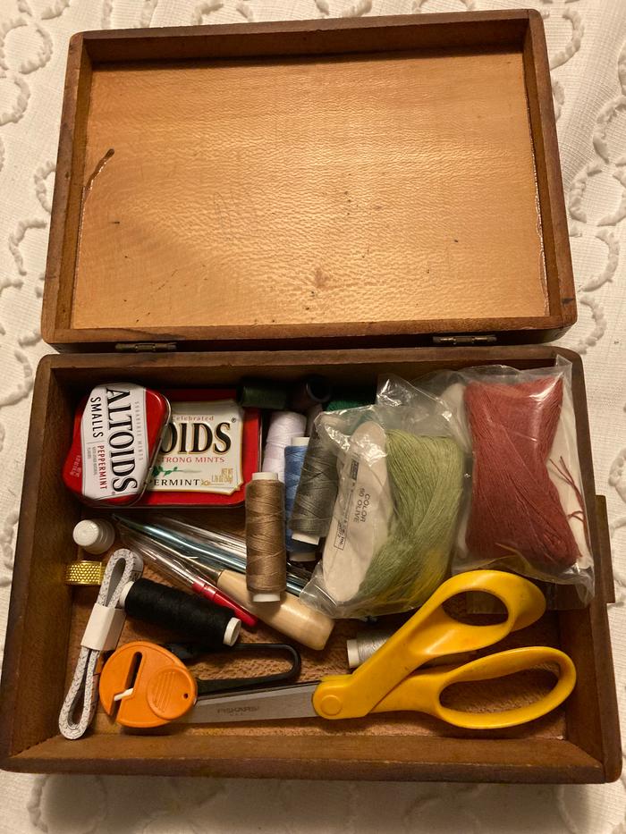 My sewing kit in the box 