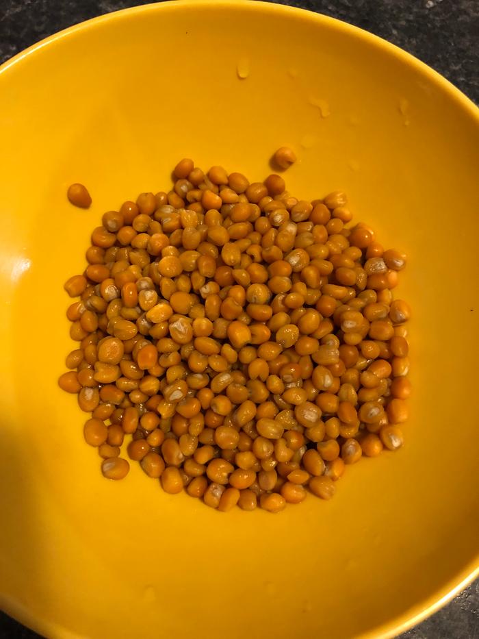 Resulting bitter hominy