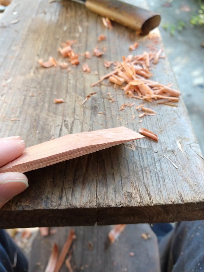 I shaved the cedar wedge down with a kogatana 