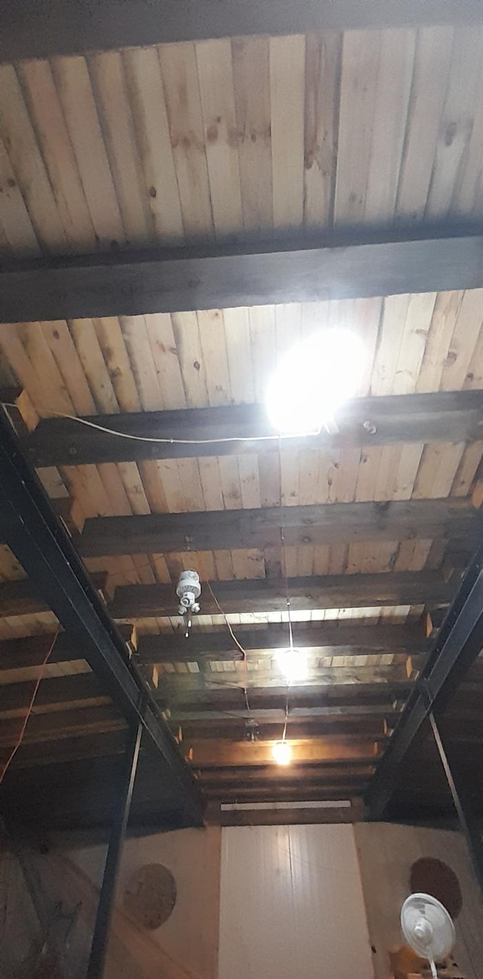 Lights and ventilation in an underground house build