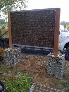 [Thumbnail for b2898329472bdfbe1e2275b6d9600c13-gabion-fence-fencing.jpg]