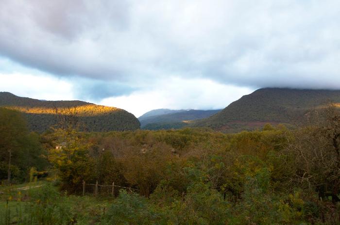 One mountain view at sunset. Not a good photo from a technical perspective, but still&hellip;