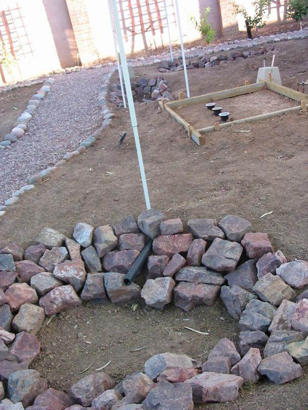 outdoor-shower-shade-framing