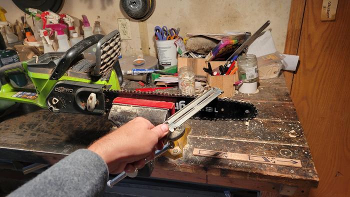 Stephen advised me to use the vise for sharpening