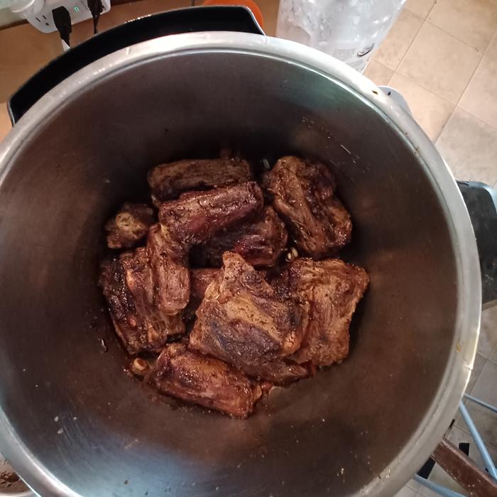 [Thumbnail for browning-oxtail.jpg]