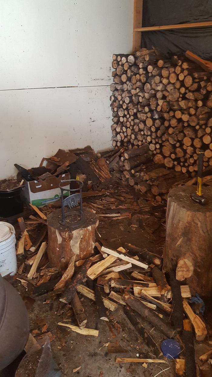 Nest labor / chopping wood for main house
