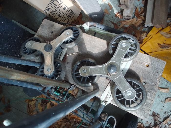 [Thumbnail for future_outrigger_wheels.jpg]