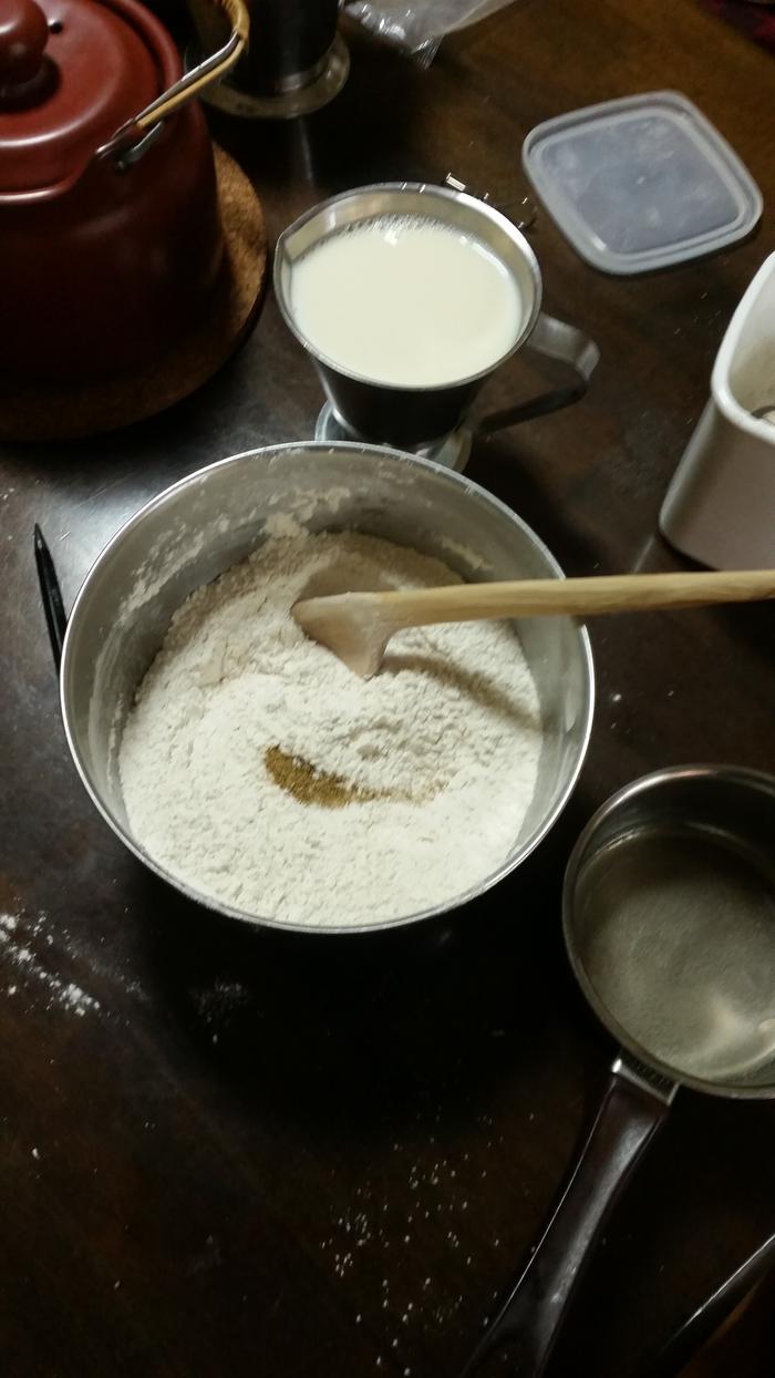 [Thumbnail for 8-Mix-spices-and-flour.jpg]