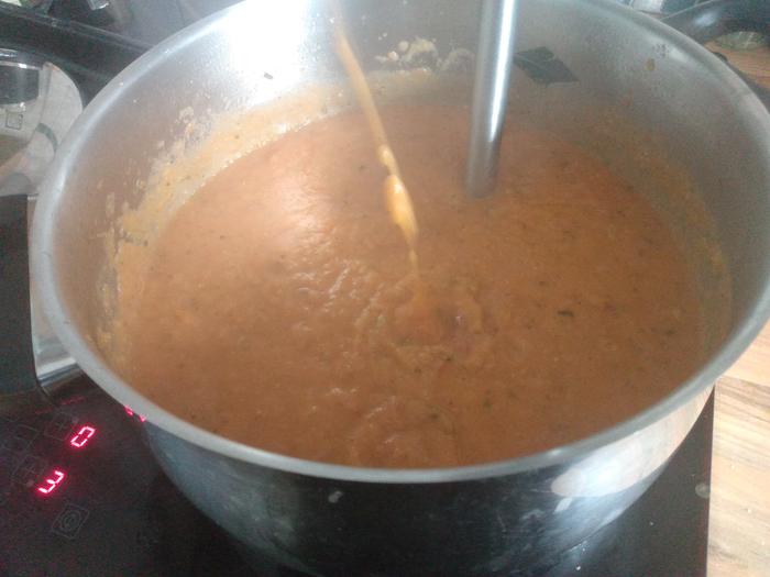 Finished soup ready for later