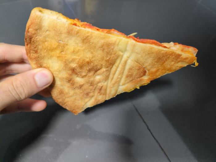 [Thumbnail for 12-under-crust.jpg]