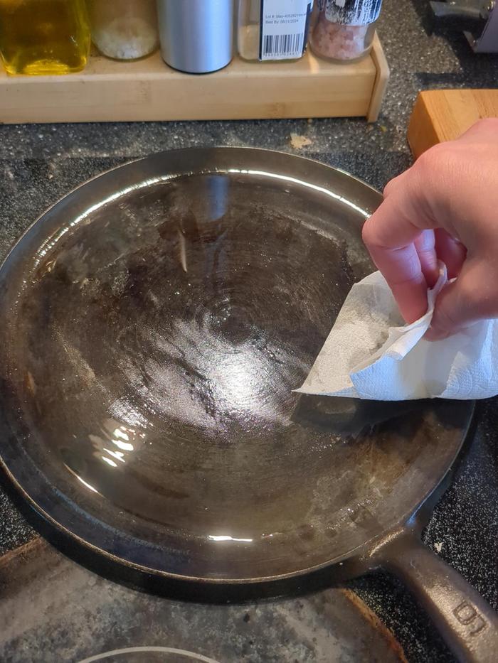 [Thumbnail for wipingThePan.jpg]
