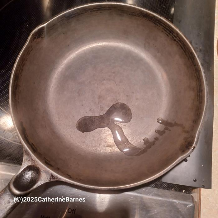 [Thumbnail for bb-egg-oiling-pot.jpg]