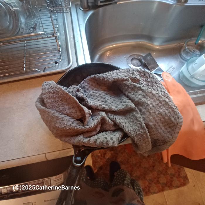[Thumbnail for bb-egg-drying-pot.jpg]