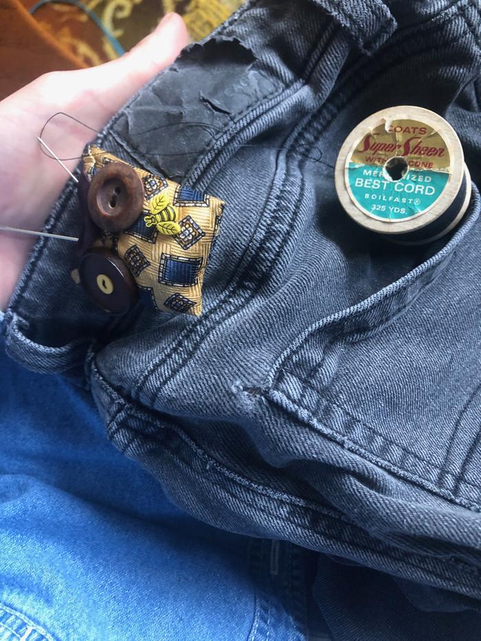 jeans with hole, needle with mercerized cotton thread