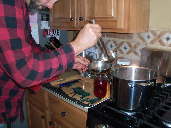 Filling jars