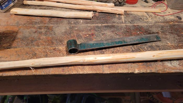 Froe needing a handle and the scrounged handle