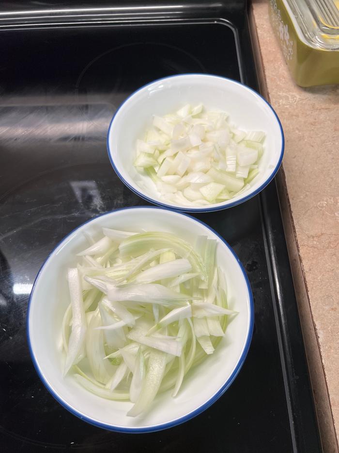 Chopped and sliced onions