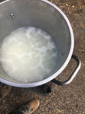 boiling rice and water on j-tube strove