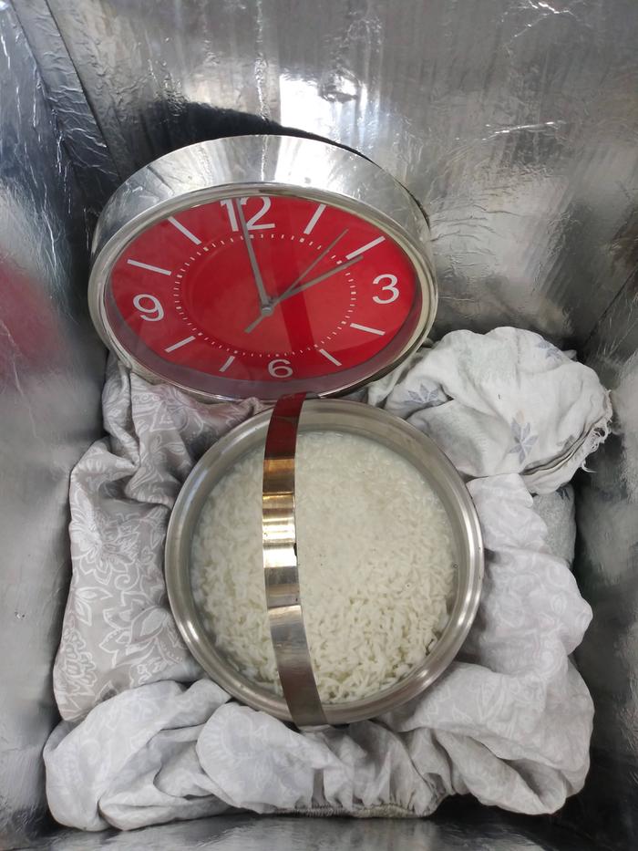 heated-uncooked-rice-transferred-to-haybox