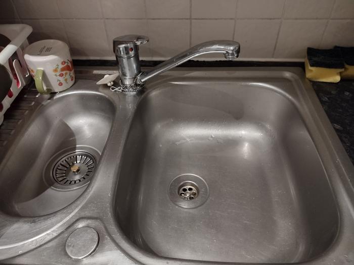 Clean sink