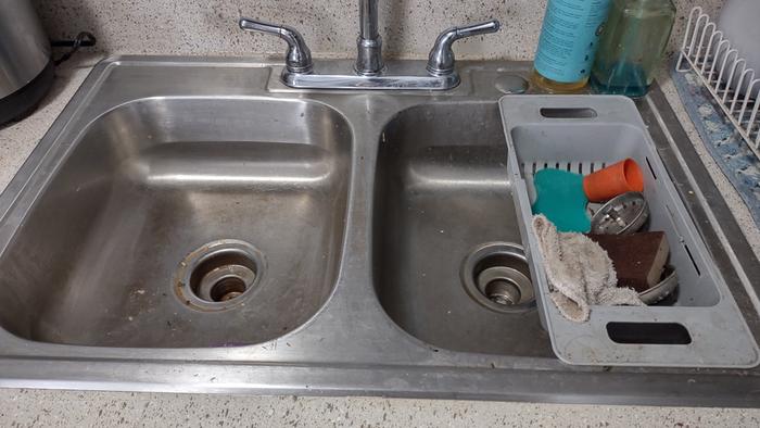 [Thumbnail for 05-dirty-sink-closeup.jpg]