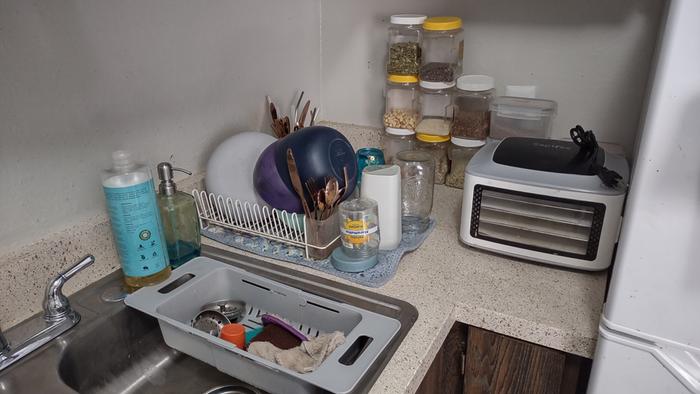 [Thumbnail for 08-clean-counter-and-sink.jpg]