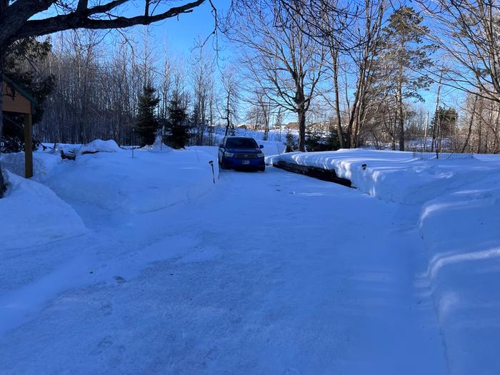 A few weeks earlier, a tow-truck got stuck and created two deep ruts, and with them full of slush, I managed to get my Highlander stuck!