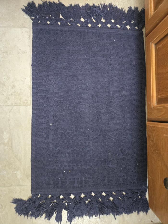 Sad rug