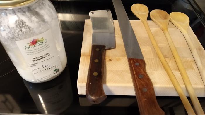 Wooden utensils before oil