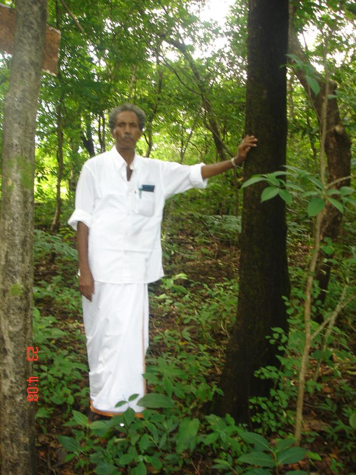 [Thumbnail for Kareem-in-forest-2006.JPG]