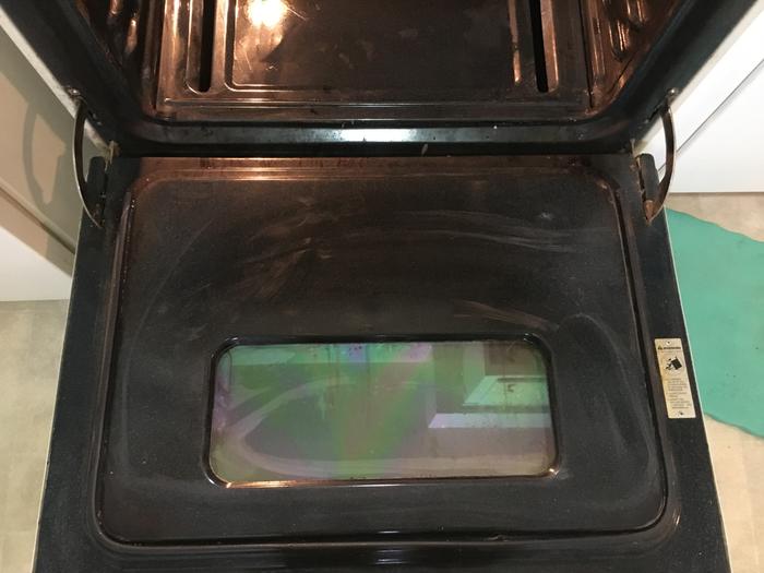 Pictures of clean oven: