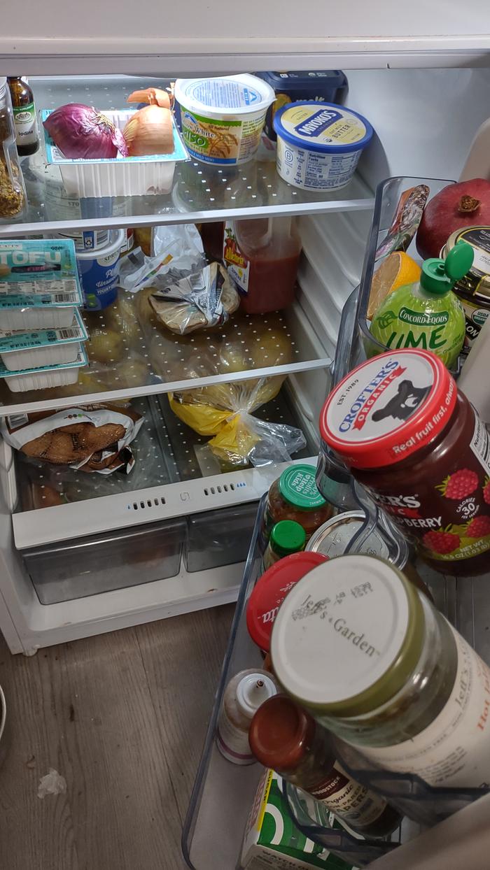 [Thumbnail for fridge-clean-restocked.jpg]