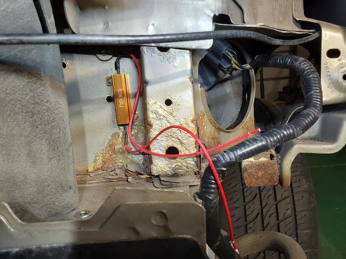 But the show must go on... Load resistor mounted & sheet metal notched