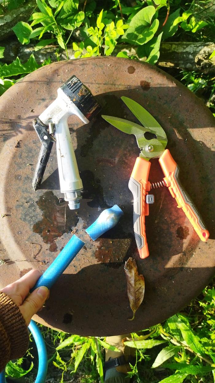 Just one quick snip with the cutters.