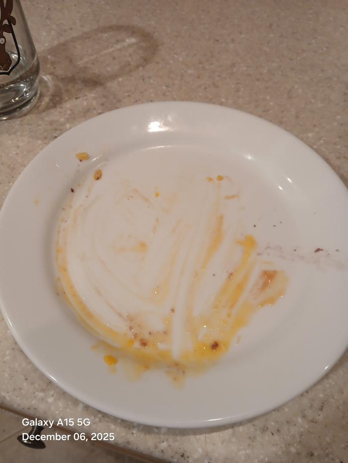 [Thumbnail for 20251206_213058.jpg]