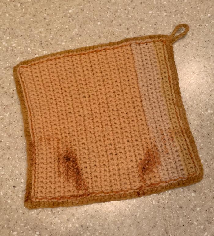 Scorched wool on my potholder