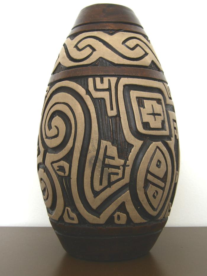 Vaso Marajoara by Vsolymossy, WikiMedia.org
