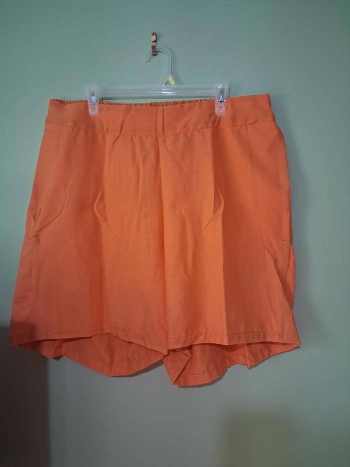 Front view of shorts- notice how curved the back legs are to get shorts with a straight hemline on my body!