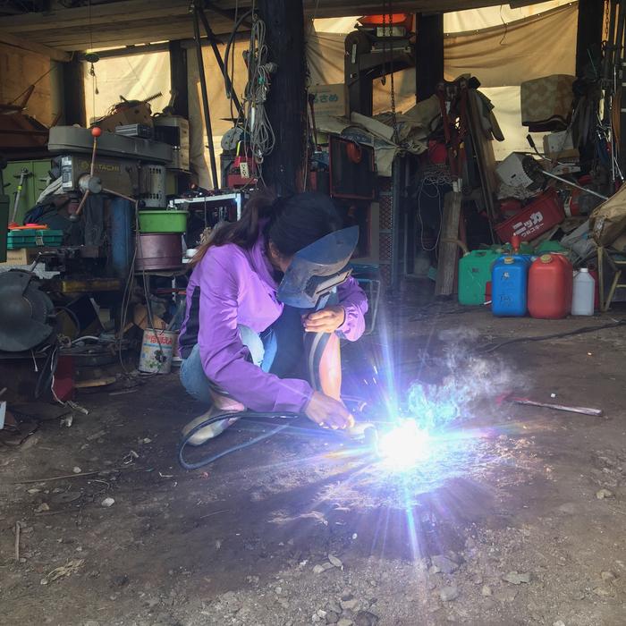 MIMI LEARNING TO WELD:)