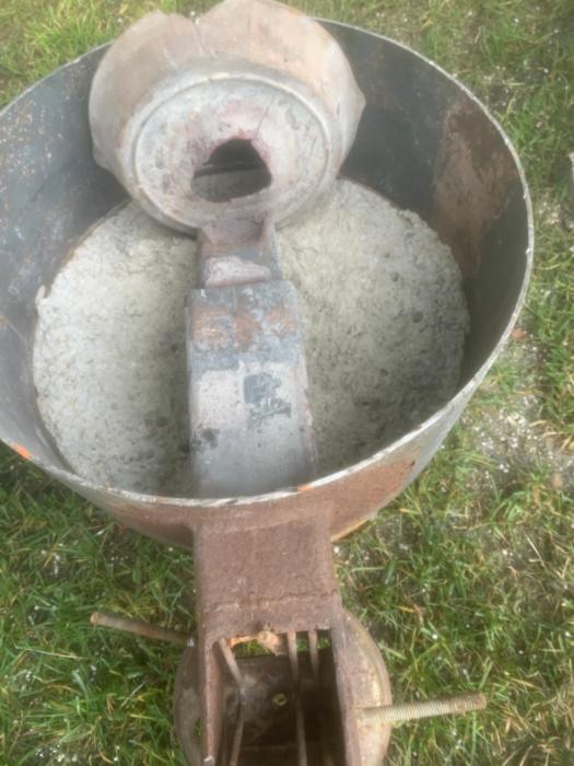 Flame blast damage on cast iron