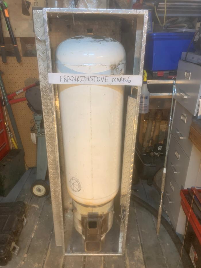 Fitting “F6” into aluminum housing