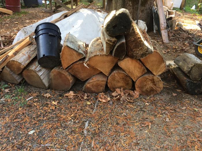 Pile of shakes so first you need to acquire some shake bolts( i used ones which were around 24 )