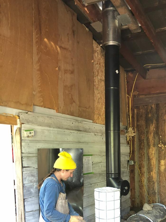 6_exhaust into the ceiling