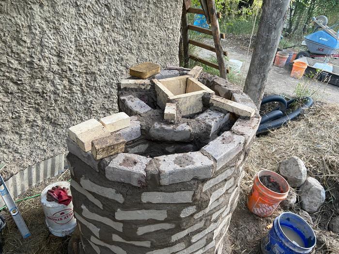 filled the air space around riser with a perlite cob mix