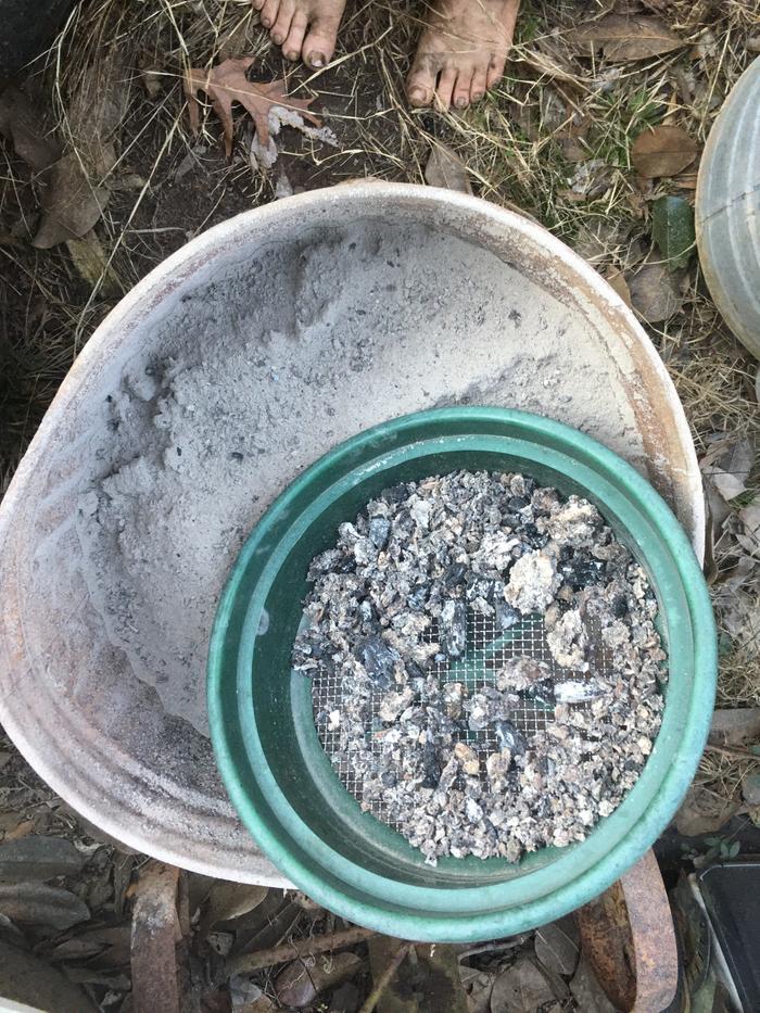 ash/charcoal can and sifter