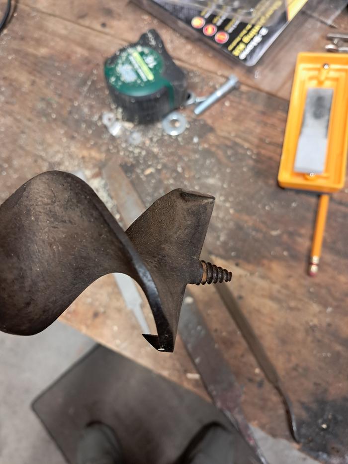 Dull auger bit