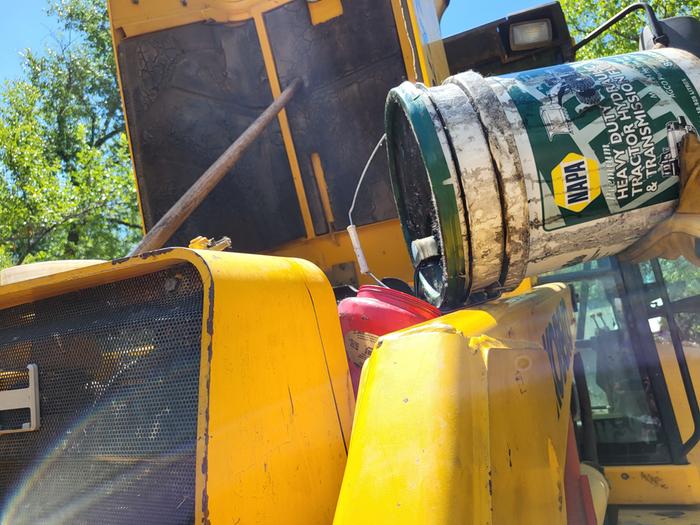 [Thumbnail for hydraulic-fluid_topped-off.jpg]