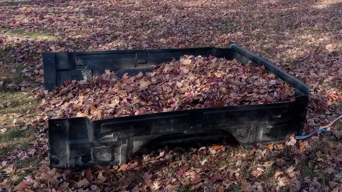 Truck bed liner leaf hauler