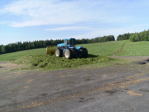 [Thumbnail for Tractor_on_Haylage_Pile-small.JPG]